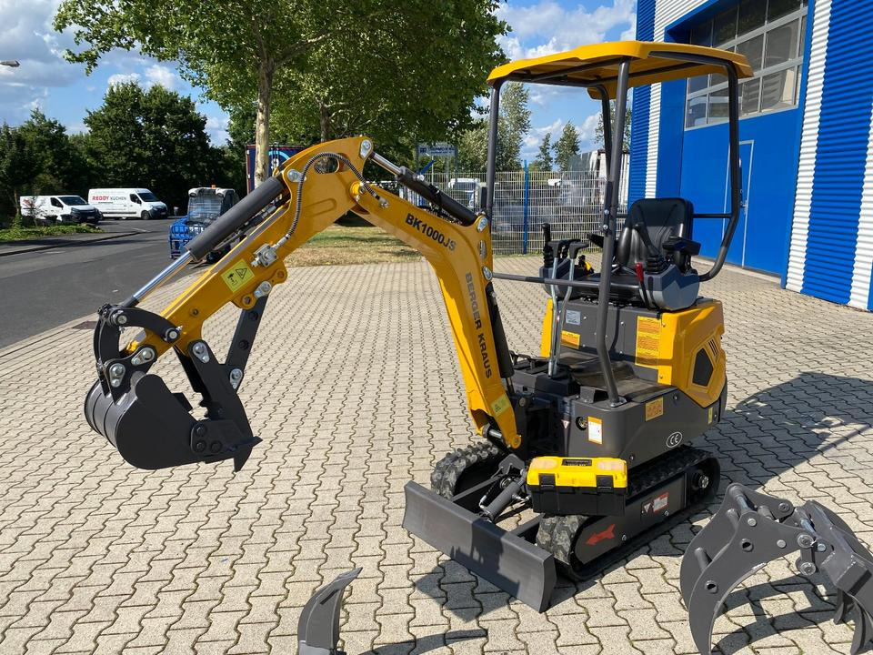 Minibagger BK1000JS inkl. kleinem Zubehörpaket *HERBSTAKTION*INKL.19% MWST*BERGER KRAUS*SOFORT!* - Mini excavator: picture 3 Minibagger BK1000JS inkl. kleinem Zubehörpaket *HERBSTAKTION*INKL.19% MWST*BERGER KRAUS*SOFORT!* - Mini excavator: picture 3