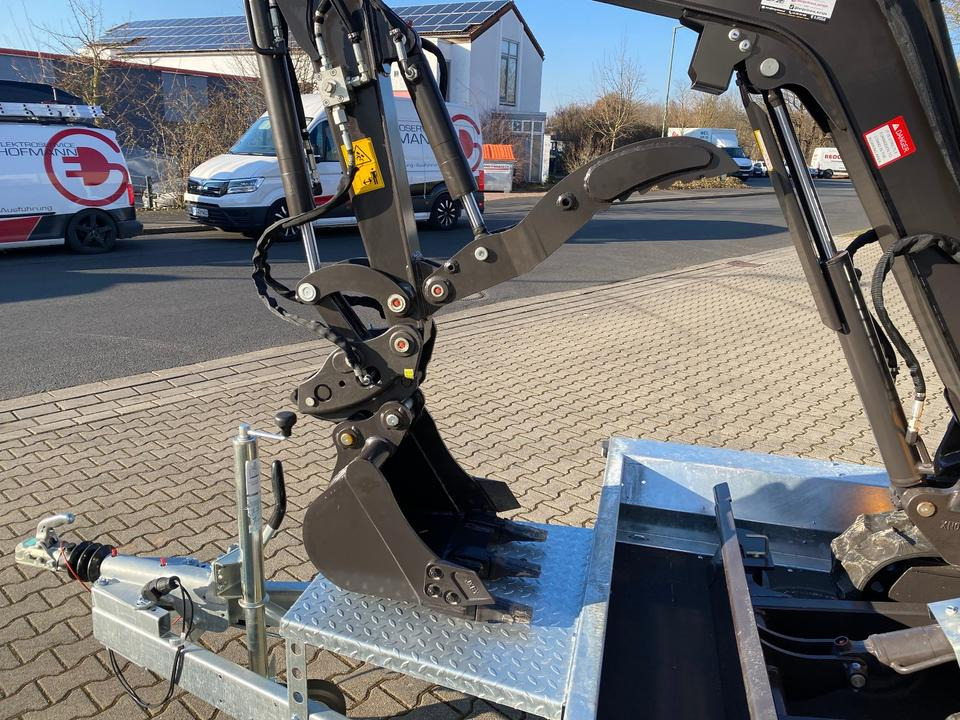 Minibagger BK2000NKSR + Tieflader + Zubehör *INKL.19% MWST*BERGER KRAUS*KUBOTA* KLIMA*SCHWENKARM*VERSTELLFAHRWERK* - Mini excavator: picture 5 Minibagger BK2000NKSR + Tieflader + Zubehör *INKL.19% MWST*BERGER KRAUS*KUBOTA* KLIMA*SCHWENKARM*VERSTELLFAHRWERK* - Mini excavator: picture 5