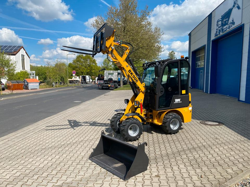 Compact loader Radlader / Hoflader BK906 mit Kabine *INKL.19% MWST*PERKINS*BERGER KRAUS*GABELPAKET*CE*EURO*: picture 7