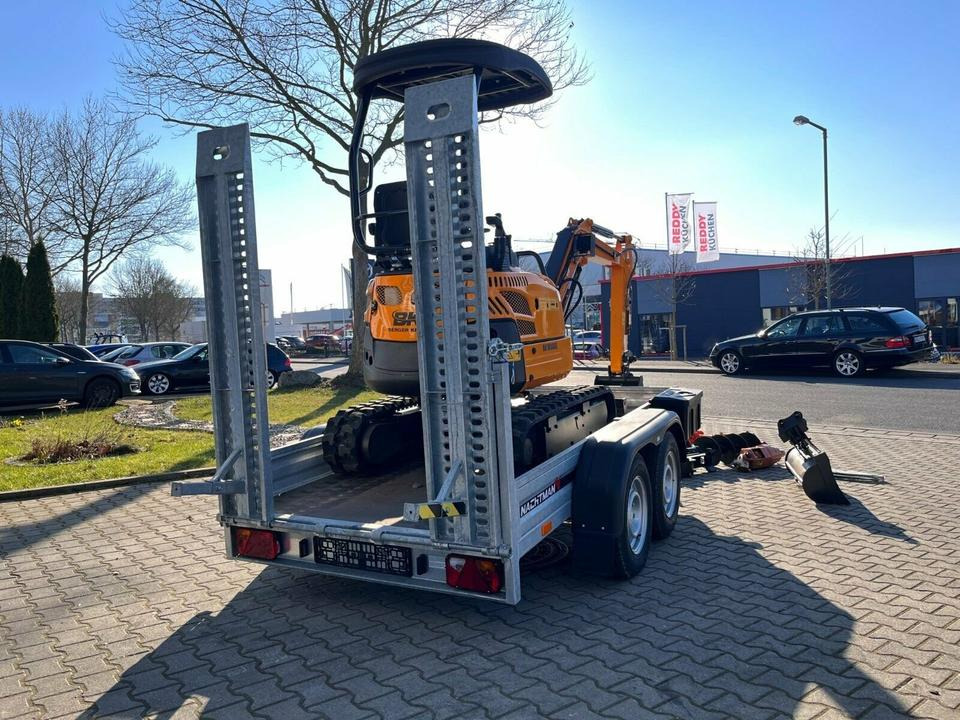 Vermietung / Minibagger 2-Tonnen inkl. Anhänger / ab 3 Tage / Verstellfahrwerk / Schwenkarm / Anbaugeräte - Mini excavator: picture 5 Vermietung / Minibagger 2-Tonnen inkl. Anhänger / ab 3 Tage / Verstellfahrwerk / Schwenkarm / Anbaugeräte - Mini excavator: picture 5