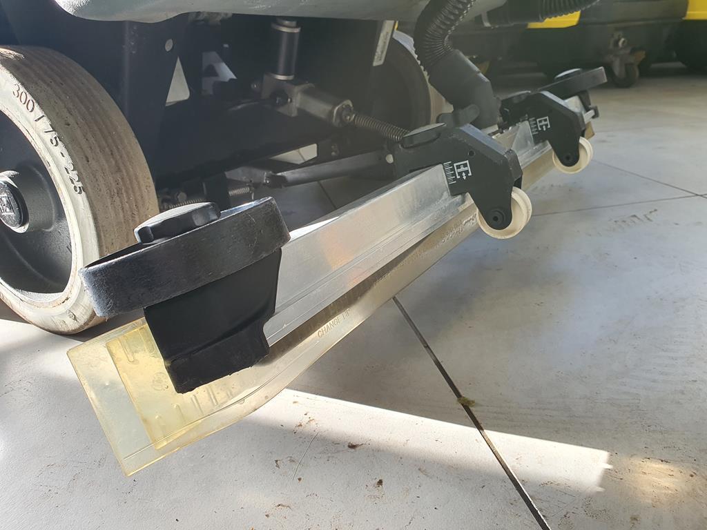 Scrubber dryer KÄRCHER B 140 R Bp + R 90: picture 10