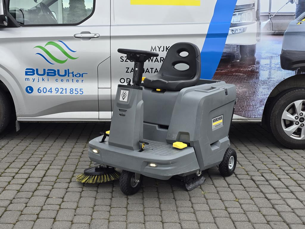KÄRCHER Zamiatarka KARCHER KM 85/50 R Bp Pack 2019 R 91 HOURS - Industrial sweeper: picture 1 KÄRCHER Zamiatarka KARCHER KM 85/50 R Bp Pack 2019 R 91 HOURS - Industrial sweeper: picture 1
