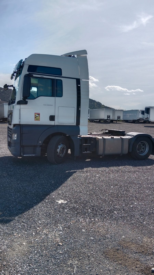 MAN TGX 18.500 4X2 XXL Retarder 2x Tanks Euro 6 - Tractor unit: picture 2 MAN TGX 18.500 4X2 XXL Retarder 2x Tanks Euro 6 - Tractor unit: picture 2