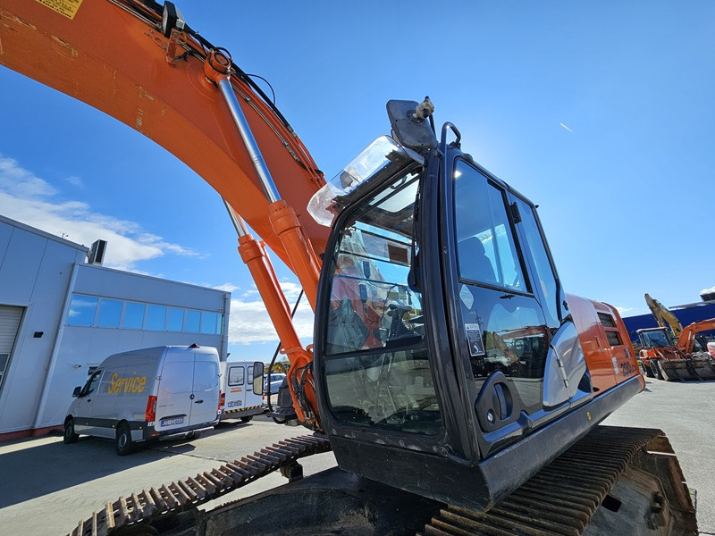 Crawler excavator HITACHI ZX290LCN-5B: picture 8