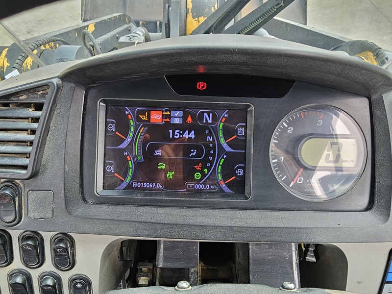 Wheel loader KOMATSU WA470-7: picture 11