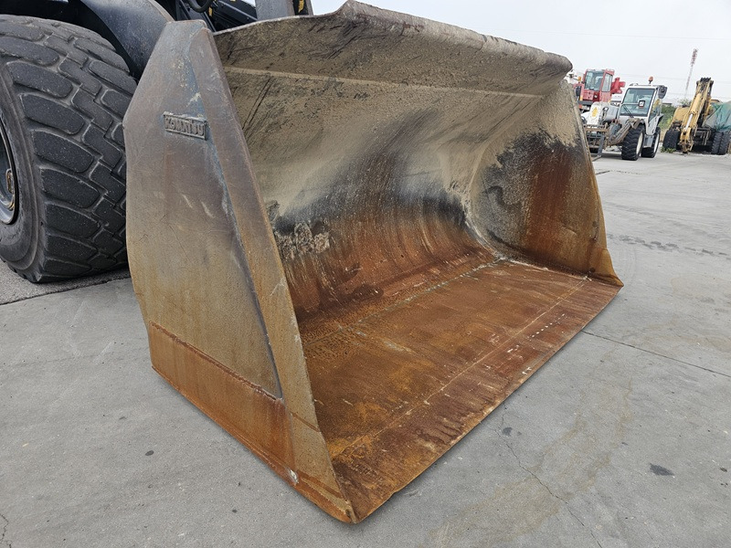 Wheel loader KOMATSU WA470-7: picture 14