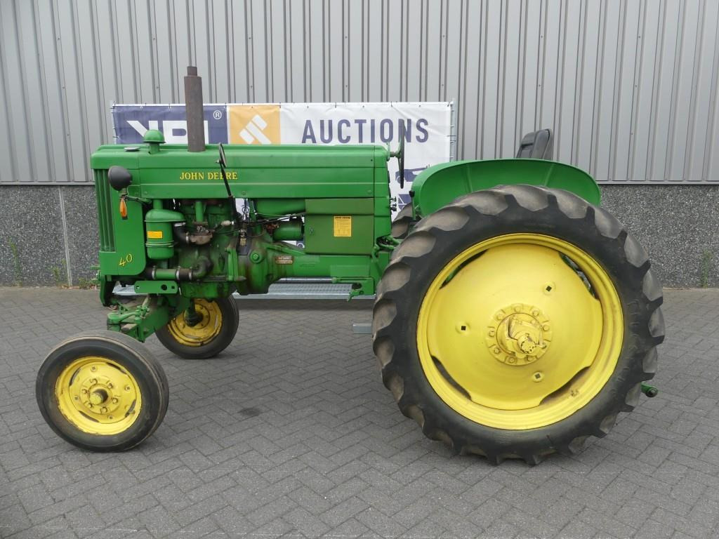 John-Deere 40 - Farm tractor: picture 3 John-Deere 40 - Farm tractor: picture 3