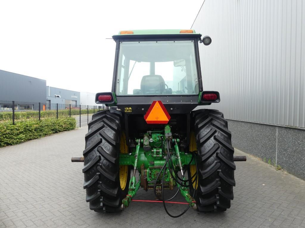 John-Deere 4450 - Farm tractor: picture 4 John-Deere 4450 - Farm tractor: picture 4