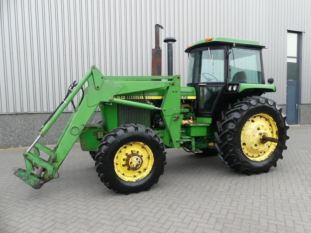 John-Deere 4450 - Farm tractor: picture 2 John-Deere 4450 - Farm tractor: picture 2