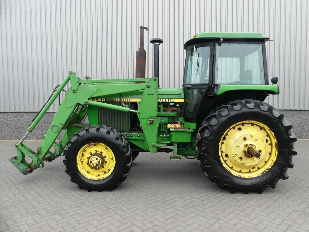 John-Deere 4450 - Farm tractor: picture 3 John-Deere 4450 - Farm tractor: picture 3