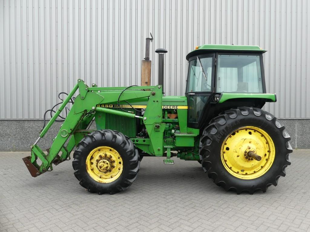 John-Deere 4450 - Farm tractor: picture 2 John-Deere 4450 - Farm tractor: picture 2