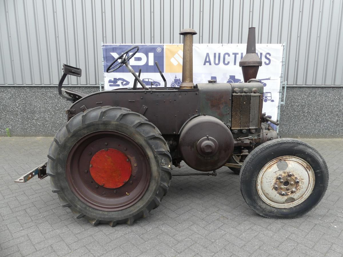 Farm tractor Lanz-Bulldog 20: picture 6