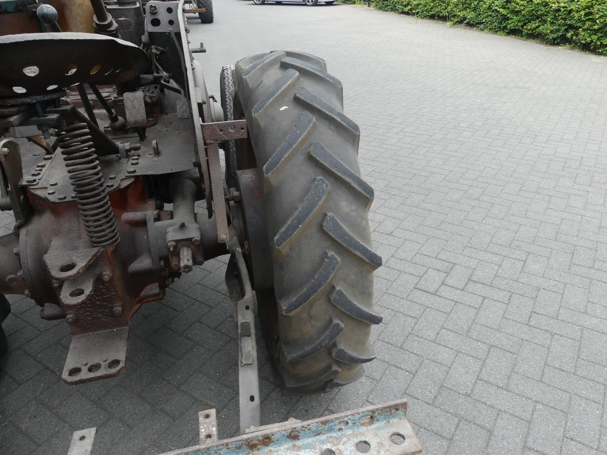 Farm tractor Lanz-Bulldog 20: picture 9