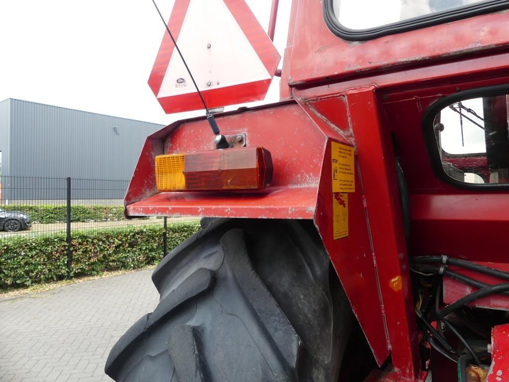 Farm tractor Volvo BM 2654: picture 10