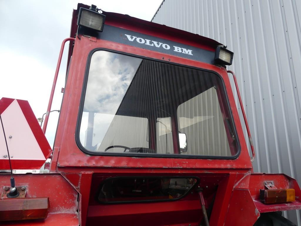 Farm tractor Volvo BM 2654: picture 24