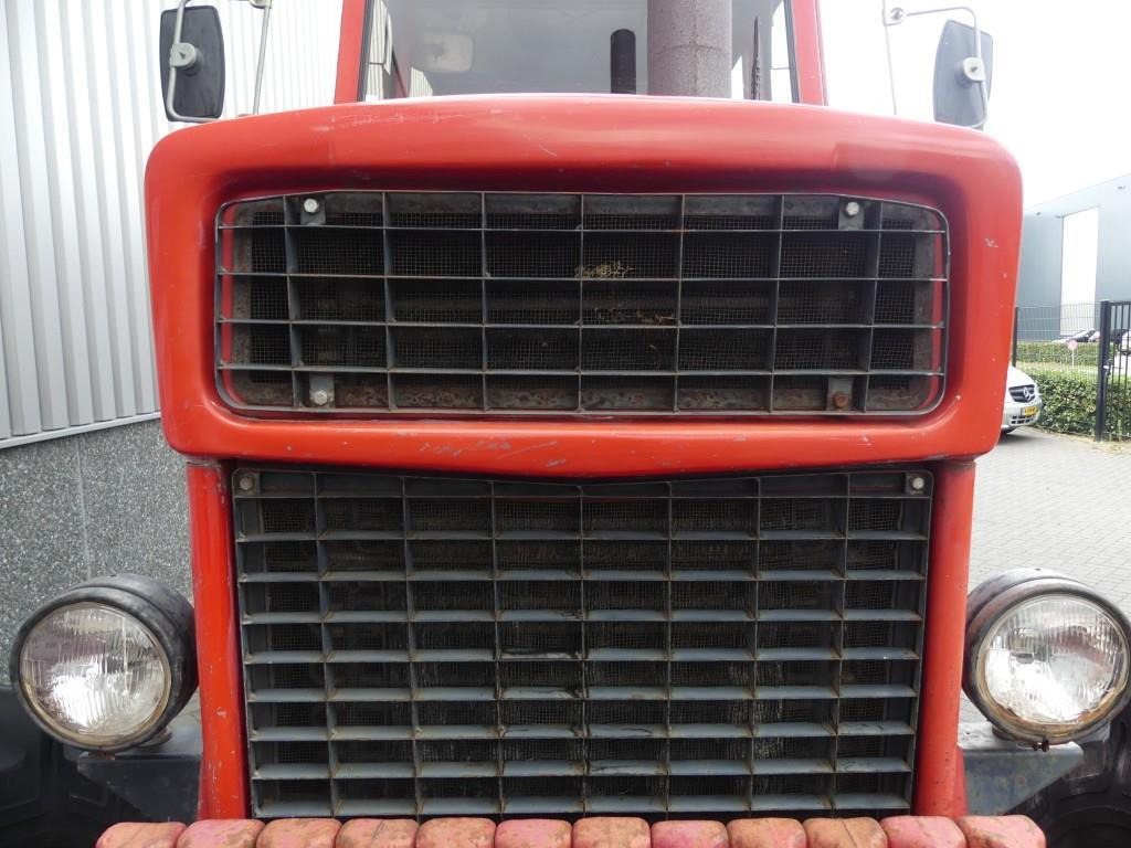 Farm tractor Volvo BM 2654: picture 45