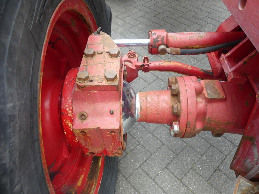 Farm tractor Volvo BM 2654: picture 36