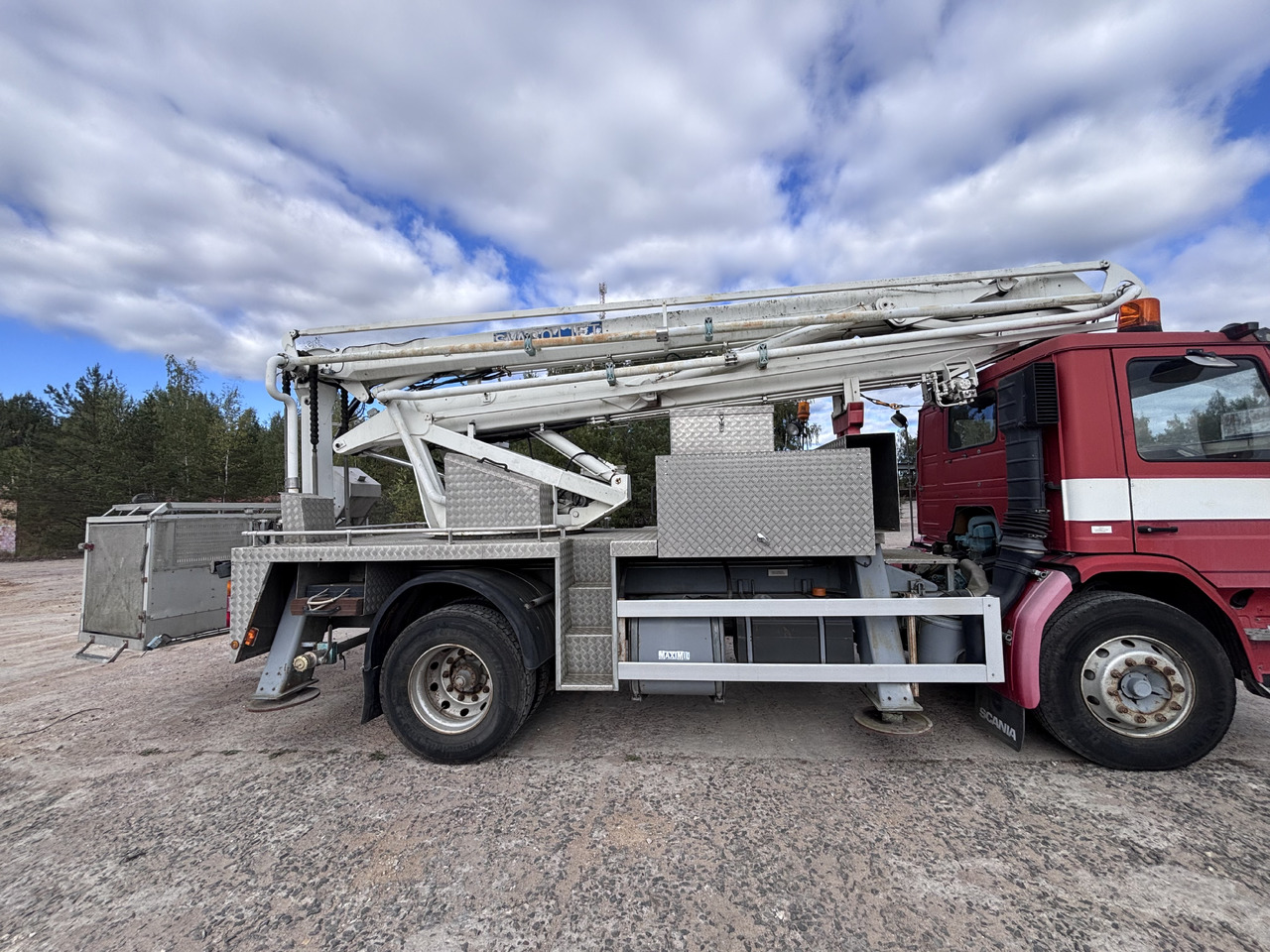 SCANIA - Fire truck: picture 4 SCANIA - Fire truck: picture 4