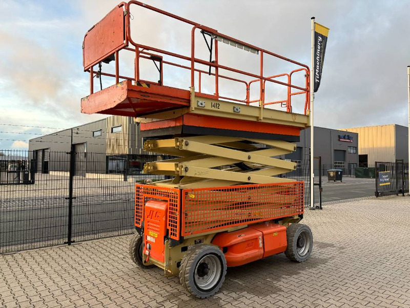 JLG 4069 LE - Scissor lift: picture 1 JLG 4069 LE - Scissor lift: picture 1
