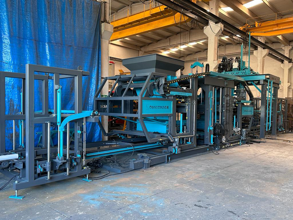 Constmach Machine de Fabrication de Blocs de Béton BS-25 (Machine de Pavage en Béton) - Block making machine: picture 3 Constmach Machine de Fabrication de Blocs de Béton BS-25 (Machine de Pavage en Béton) - Block making machine: picture 3
