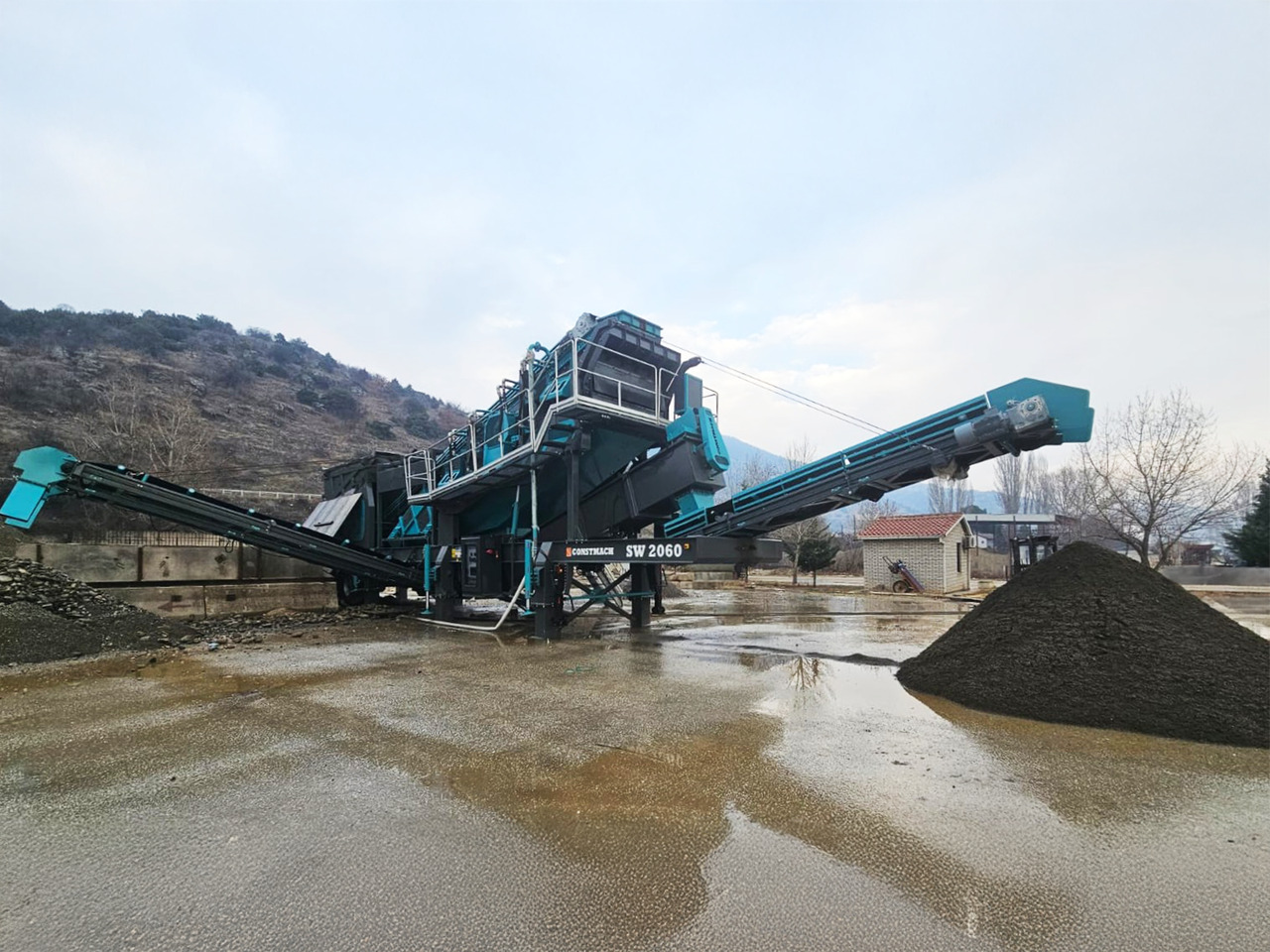 Constmach Mobile Sand And Gravel Washing And Screening Plant - Screener: picture 4 Constmach Mobile Sand And Gravel Washing And Screening Plant - Screener: picture 4