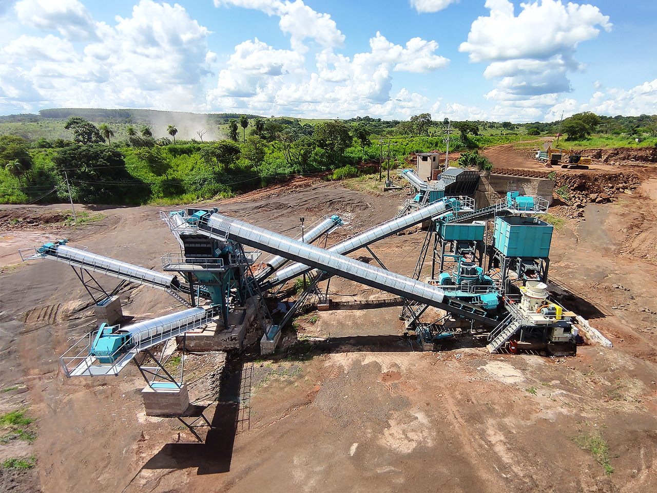 Constmach Stationary Basalt Stone Crushing Plant 250-300 Tph - Crusher: picture 1 Constmach Stationary Basalt Stone Crushing Plant 250-300 Tph - Crusher: picture 1