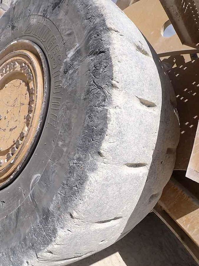 Wheel loader CAT 988K: picture 18