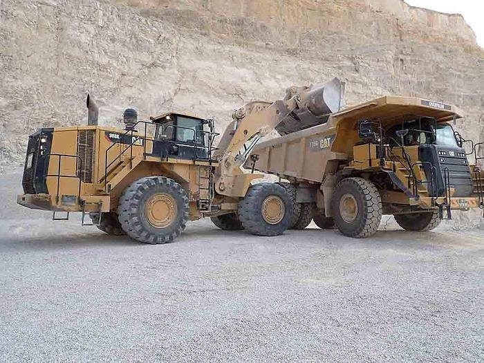 Wheel loader CAT 988K: picture 44
