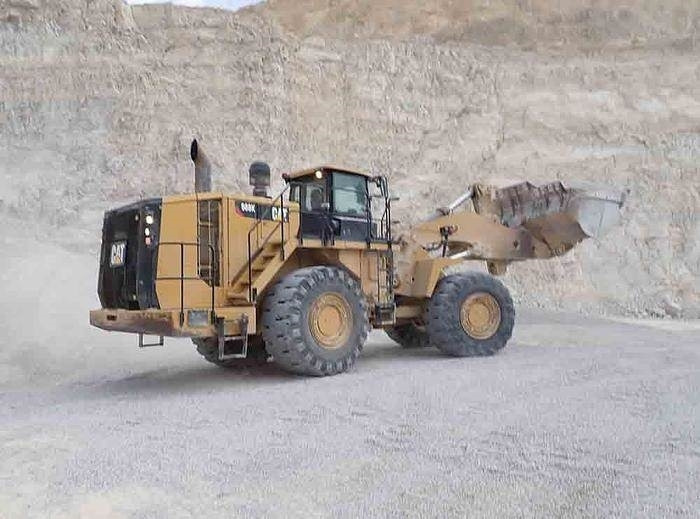 Wheel loader CAT 988K: picture 39