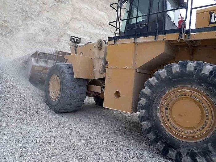 Wheel loader CAT 988K: picture 37