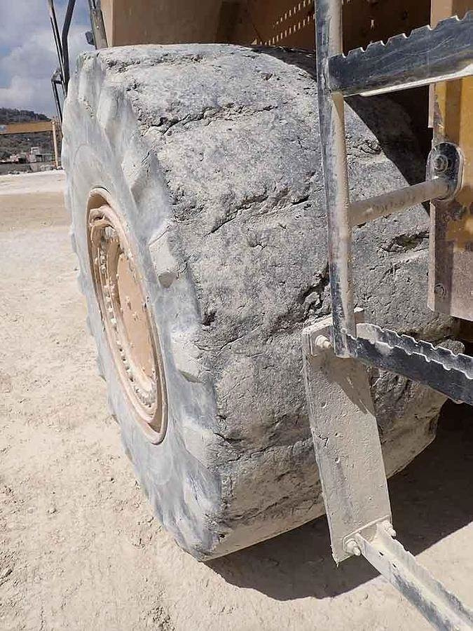Wheel loader CAT 988K: picture 23