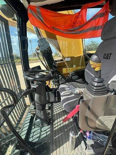 Excavator CAT M320F: picture 7