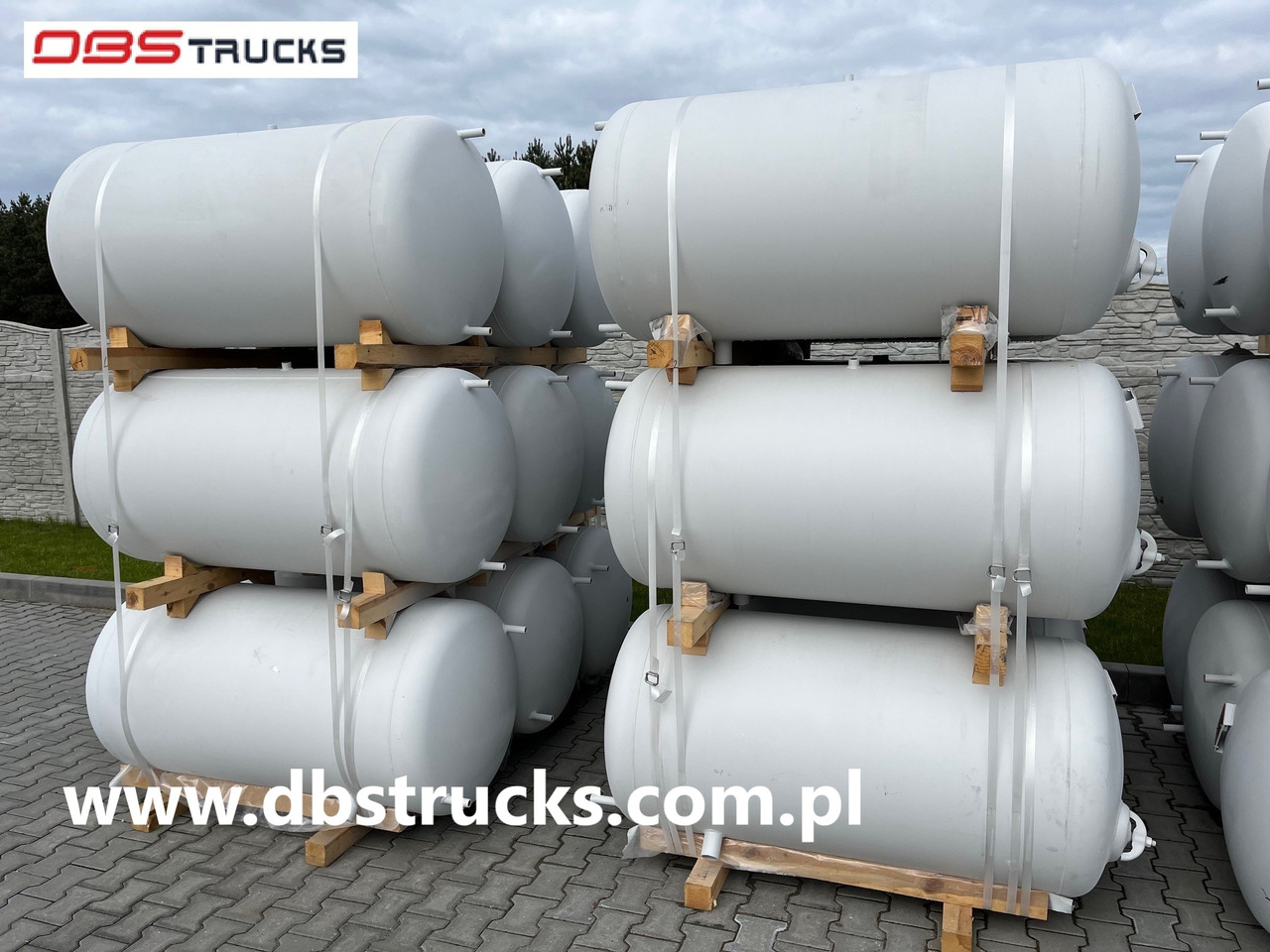 Water pressure tank - Spare parts for Truck: picture 2 Water pressure tank - Spare parts for Truck: picture 2