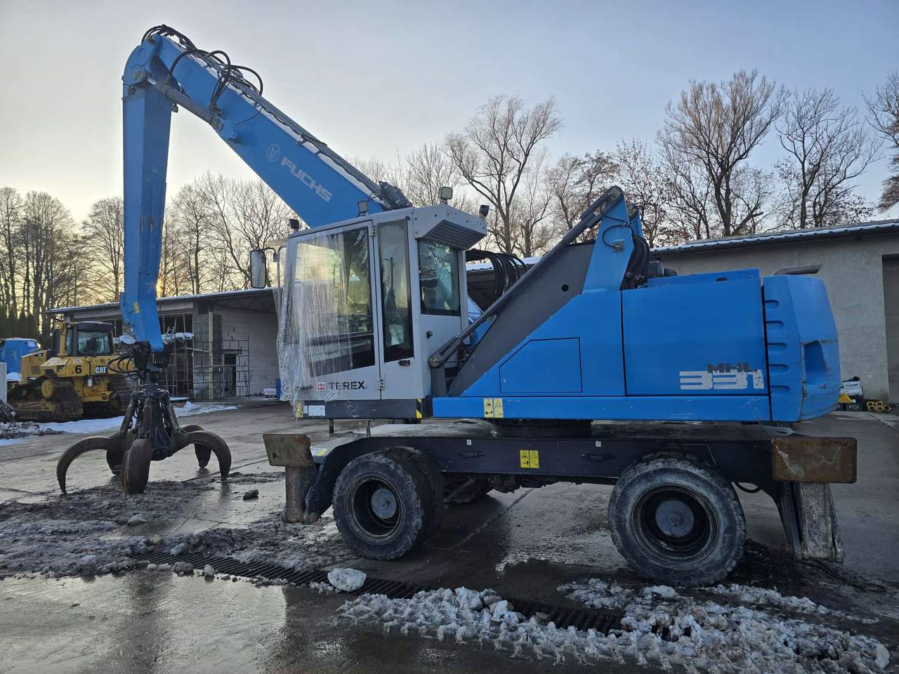 FUCHS MHL 331 - Waste/ Industry handler: picture 1 FUCHS MHL 331 - Waste/ Industry handler: picture 1