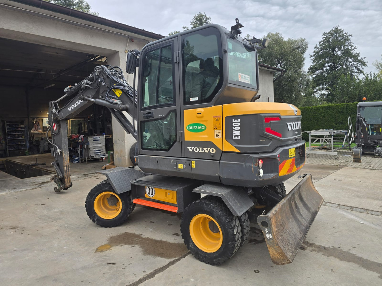 VOLVO EW 60E - Wheel excavator: picture 3 VOLVO EW 60E - Wheel excavator: picture 3