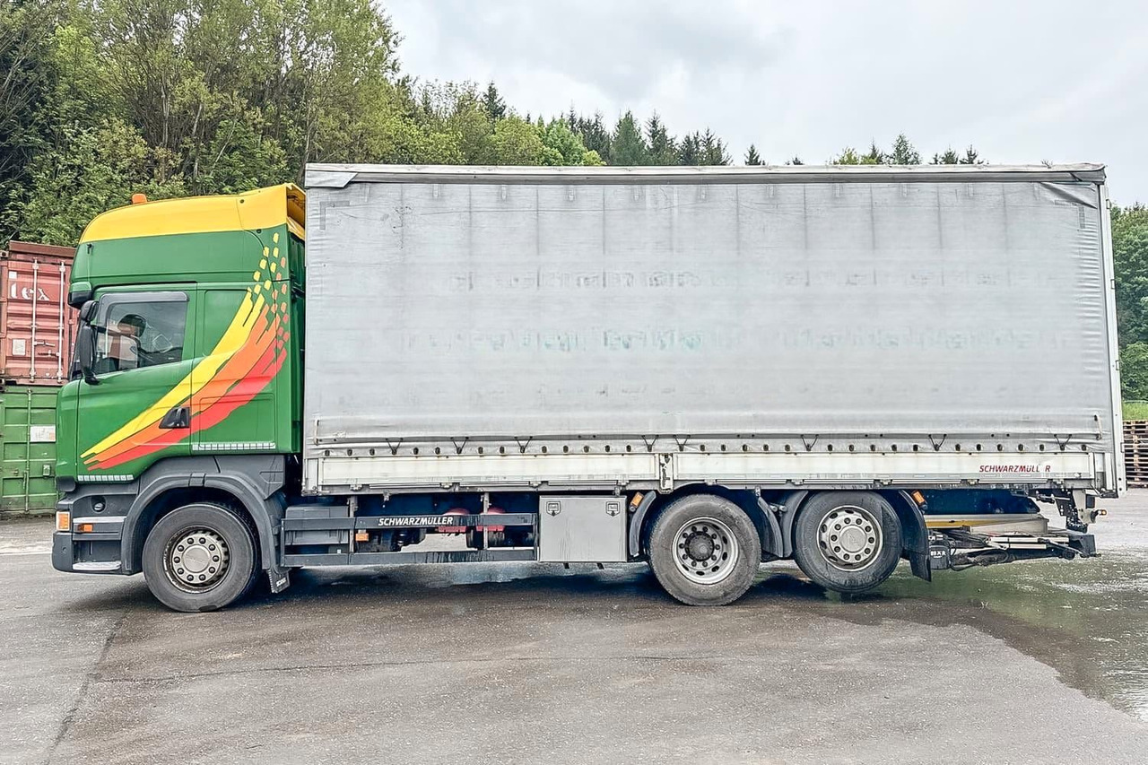 Scania R450 - Curtainsider truck: picture 4 Scania R450 - Curtainsider truck: picture 4