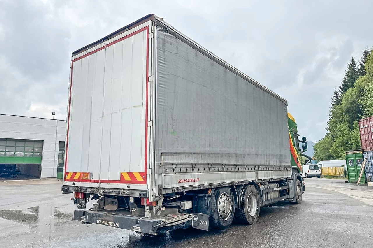 Scania R450 - Curtainsider truck: picture 5 Scania R450 - Curtainsider truck: picture 5