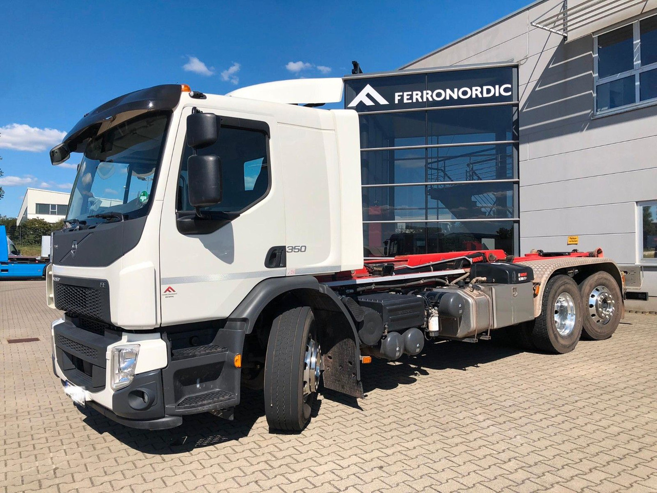 Volvo FE 350 6x2 Lenkachse*Alufelgen*HIAB*AHK*Klima - Hook lift truck: picture 2 Volvo FE 350 6x2 Lenkachse*Alufelgen*HIAB*AHK*Klima - Hook lift truck: picture 2