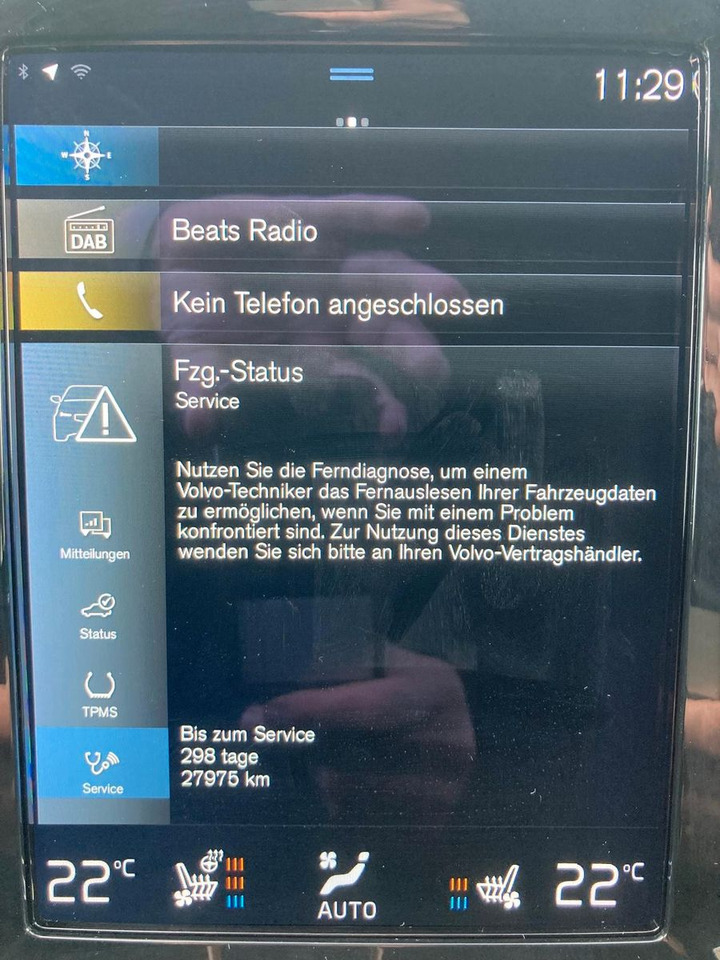 Station wagon Volvo V60 T8 R Design Recharge Plug-In Hybrid AWD: picture 22