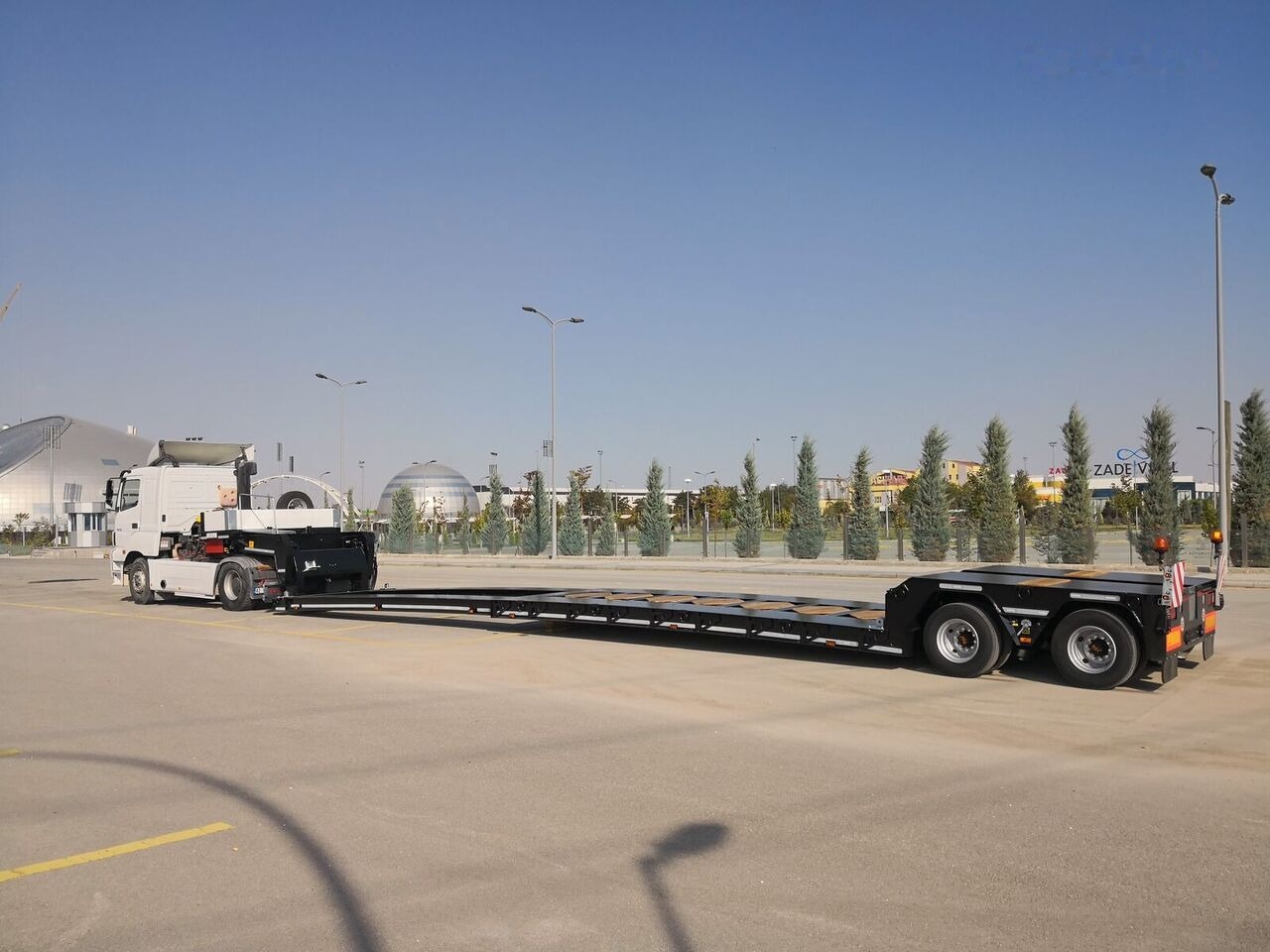 Özgül 2 AXLE LOW LOADER SEMI TRAILER - Low loader semi-trailer: picture 3 Özgül 2 AXLE LOW LOADER SEMI TRAILER - Low loader semi-trailer: picture 3