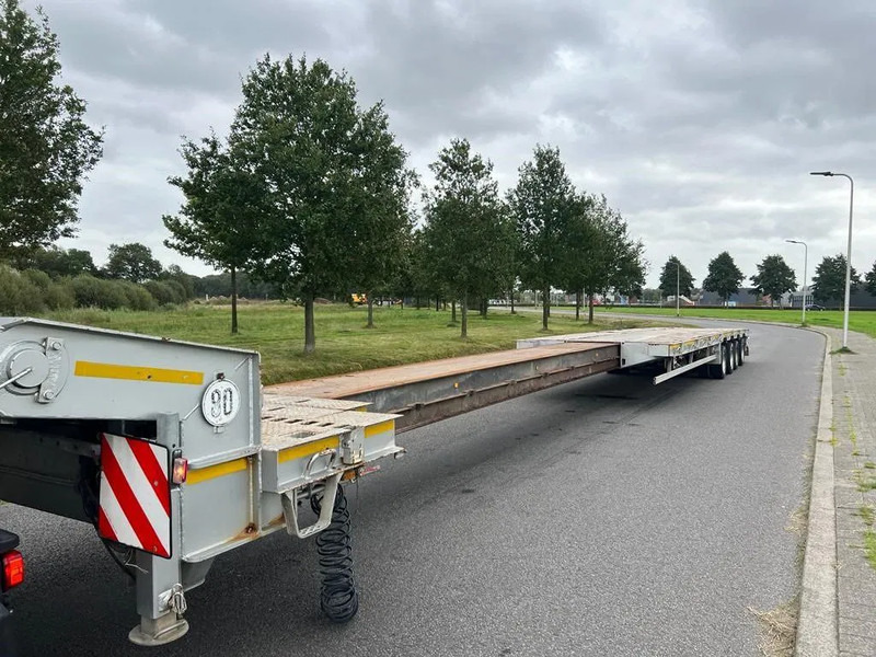 Low loader semi-trailer Goldhofer STZ L4-33/80: picture 11