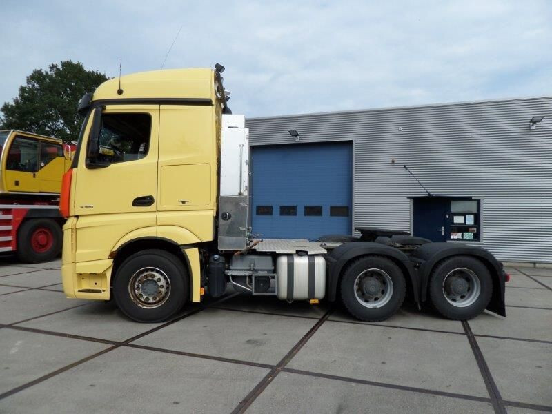 Mercedes-Benz Actros 3351 6x4 - Tractor unit: picture 3 Mercedes-Benz Actros 3351 6x4 - Tractor unit: picture 3