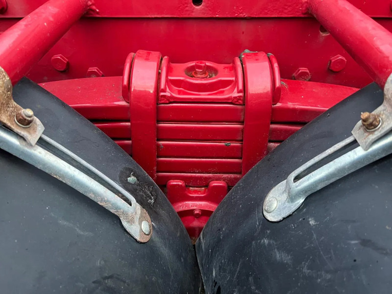 Tractor unit Mercedes-Benz Actros 4460 SLT 8x8 Actros 4460 8x8 SLT: picture 13