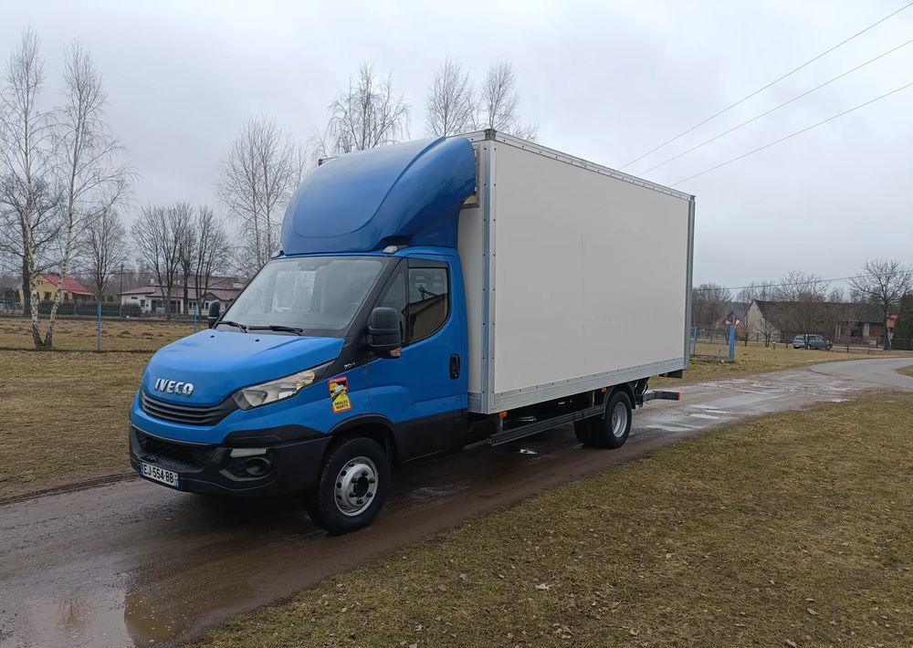 Iveco Daily 70C18 - Box truck: picture 2 Iveco Daily 70C18 - Box truck: picture 2