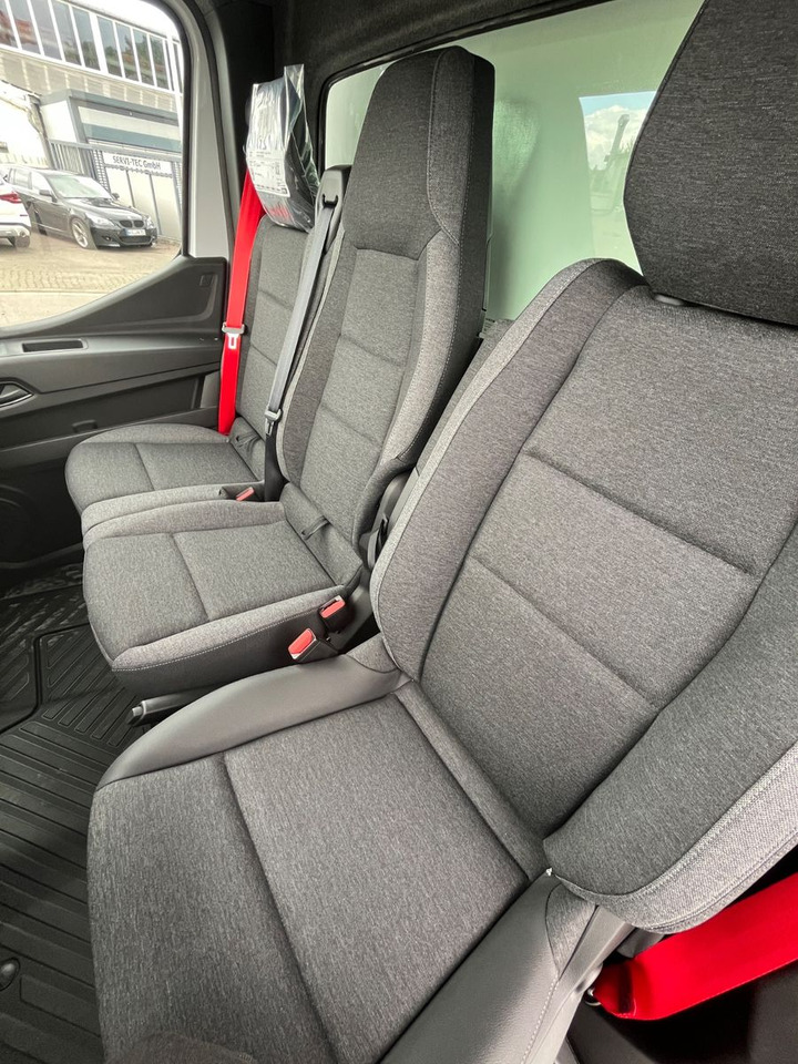 Box van Renault MASTER HUMBAUR KOFFER: picture 17