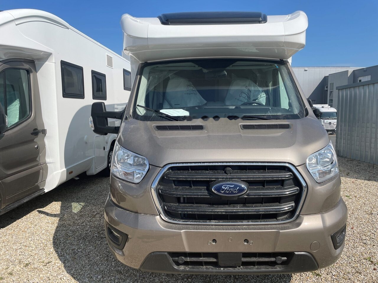 Nobel ART T-5000, 5 seats, FORD - Semi-integrated motorhome: picture 2 Nobel ART T-5000, 5 seats, FORD - Semi-integrated motorhome: picture 2