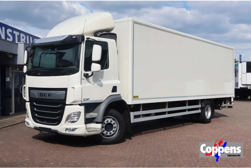DAF CF 290 Bak+Klep Dhollandia 2.000 kg - Box truck: picture 1 DAF CF 290 Bak+Klep Dhollandia 2.000 kg - Box truck: picture 1