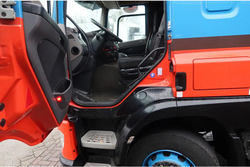 DAF CF 410 Bakwagen + Trailer 2x DHollandia 2000kg 6 stuks in voorraad!! - Box truck: picture 5 DAF CF 410 Bakwagen + Trailer 2x DHollandia 2000kg 6 stuks in voorraad!! - Box truck: picture 5