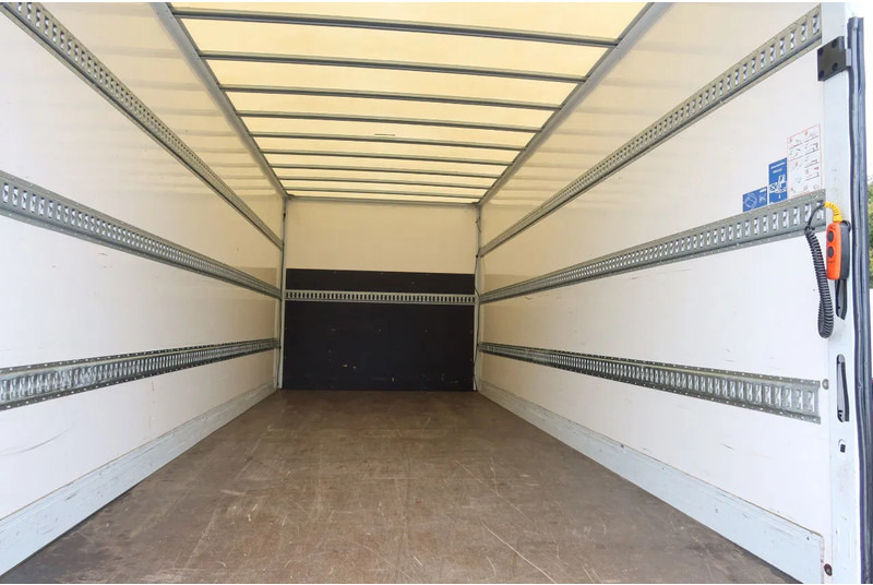 Iveco 72 C 180 bak + Dhollandia klep 1000 KG 3.0 L motor - Box truck: picture 4 Iveco 72 C 180 bak + Dhollandia klep 1000 KG 3.0 L motor - Box truck: picture 4