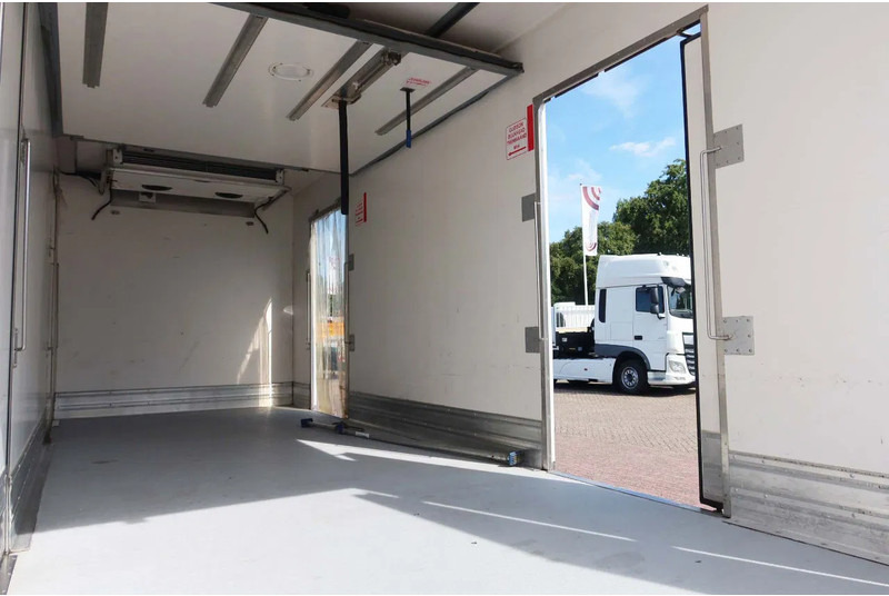 Iveco EuroCargo 120 El 210L Carrier Supra 850 MT Koel/Vries+Klep Bitemp met verplaatsbare wand - Refrigerator truck: picture 4 Iveco EuroCargo 120 El 210L Carrier Supra 850 MT Koel/Vries+Klep Bitemp met verplaatsbare wand - Refrigerator truck: picture 4